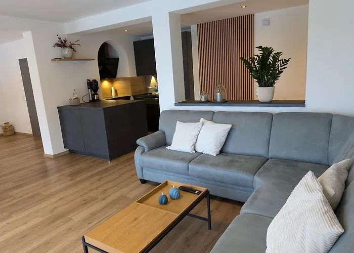 Burgblick Apartment *